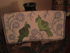 Parrot clutch purse 4